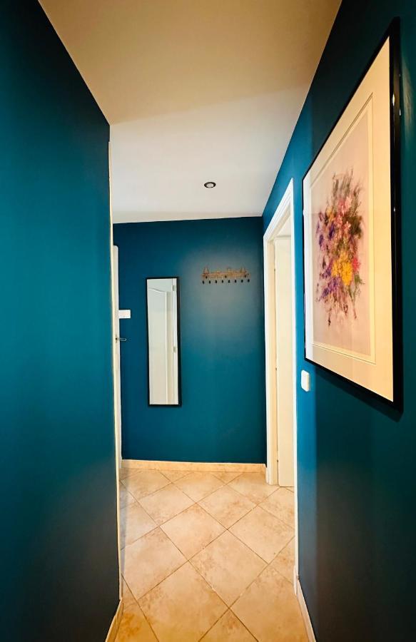 The Nice - 3 Rooms, 3Air Cond, 3Tv, 3Fans, 2 Wc, Wifi Everywhere 5Min Aeroport, Train, Beach, 1Min Tram, 15 Min Centre, Port, Parking Possible Eksteriør billede