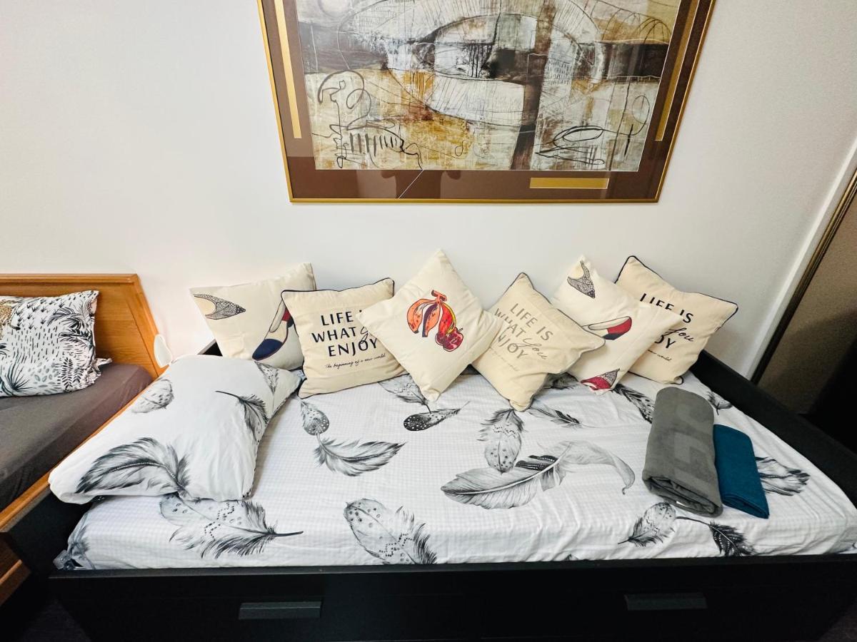 The Nice - 3 Rooms, 3Air Cond, 3Tv, 3Fans, 2 Wc, Wifi Everywhere 5Min Aeroport, Train, Beach, 1Min Tram, 15 Min Centre, Port, Parking Possible Eksteriør billede