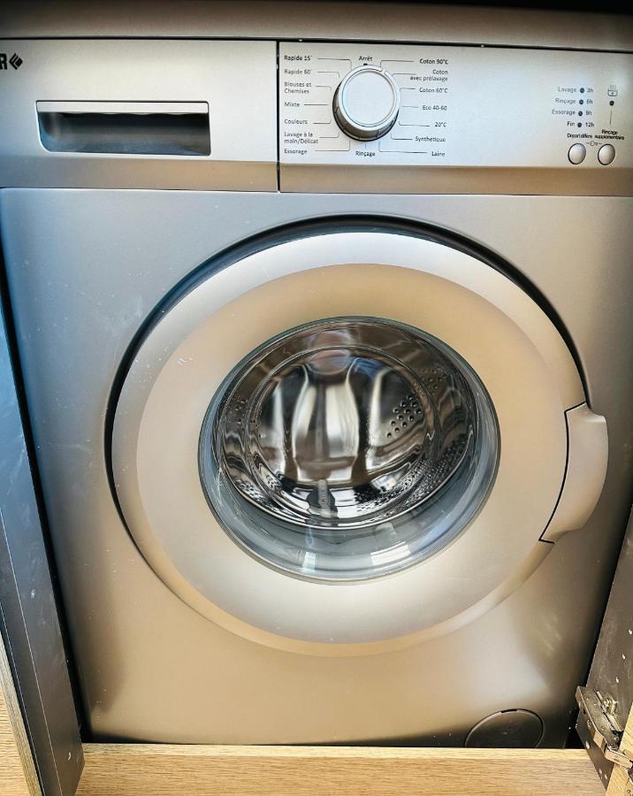 The Nice - 3 Rooms, 3Air Cond, 3Tv, 3Fans, 2 Wc, Wifi Everywhere 5Min Aeroport, Train, Beach, 1Min Tram, 15 Min Centre, Port, Parking Possible Eksteriør billede